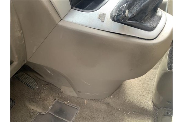 Recambio de consola para hyundai tucson (jm) 2.0 referencia OEM IAM 846102E300 846512E550 