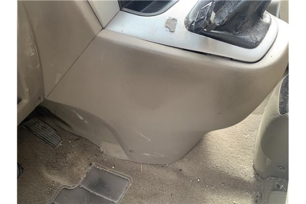 Recambio de consola para hyundai tucson (jm) 2.0 referencia OEM IAM 846102E300 846512E550 