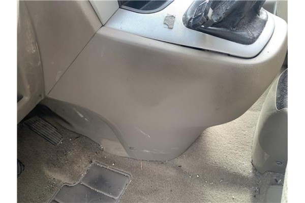 Recambio de consola para hyundai tucson (jm) 2.0 referencia OEM IAM 846102E300 846512E550 