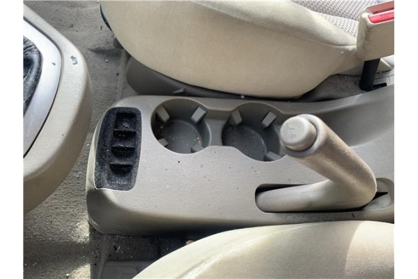 Recambio de consola para hyundai tucson (jm) 2.0 referencia OEM IAM 846712E010Z9 8,47E+10 