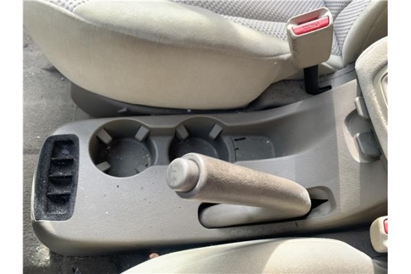 Recambio de consola para hyundai tucson (jm) 2.0 referencia OEM IAM 846712E010Z9 8,47E+10 