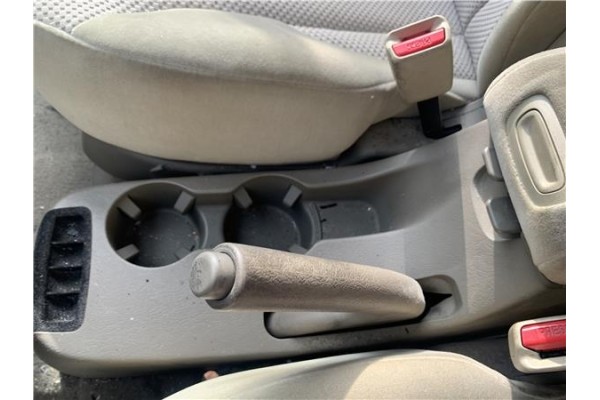 Recambio de consola para hyundai tucson (jm) 2.0 referencia OEM IAM 846712E010Z9 8,47E+10 