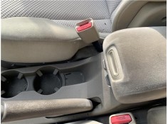 Recambio de consola para hyundai tucson (jm) 2.0 referencia OEM IAM 846712E010Z9 8,47E+10 