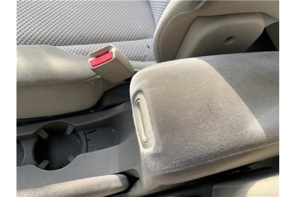 Recambio de consola para hyundai tucson (jm) 2.0 referencia OEM IAM 846712E010Z9 8,47E+10 