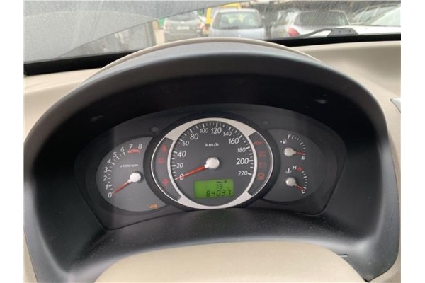 Recambio de cuadro completo para hyundai tucson (jm) 2.0 referencia OEM IAM 940132E720  