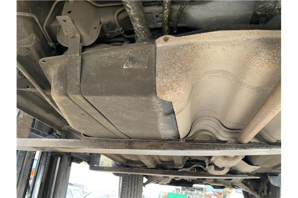 Recambio de deposito combustible para hyundai tucson (jm) 2.0 referencia OEM IAM 311502E000 3,12E+105 