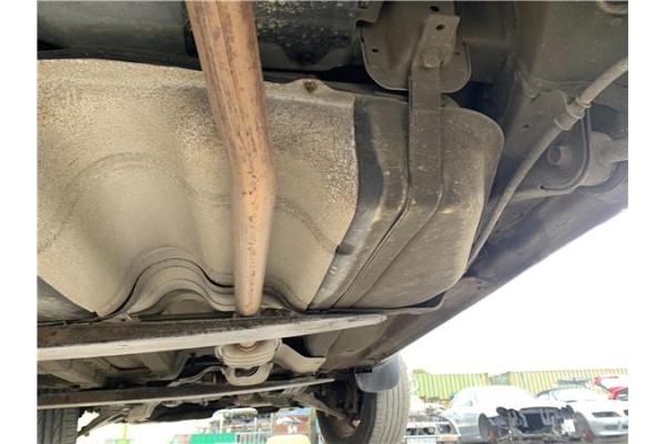 Recambio de deposito combustible para hyundai tucson (jm) 2.0 referencia OEM IAM 311502E000 3,12E+105 