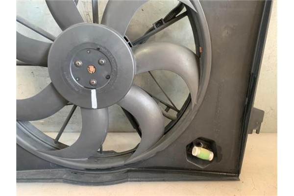 Recambio de electroventilador para hyundai tucson (jm) 2.0 referencia OEM IAM 253802EXXX  