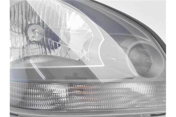 Recambio de faro delantero dcho para hyundai tucson (jm) 2.0 referencia OEM IAM 921042E020  