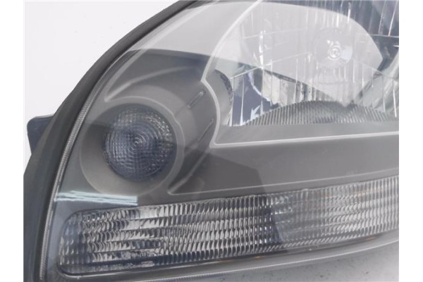 Recambio de faro delantero izquierdo para hyundai tucson (jm) 2.0 referencia OEM IAM 921032E020  