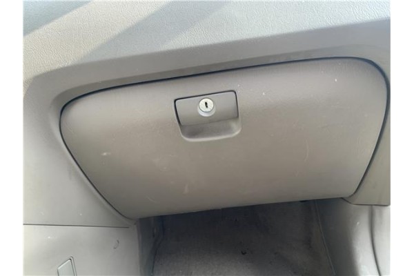 Recambio de guantera salpicadero para hyundai tucson (jm) 2.0 referencia OEM IAM 845102E150Z9  