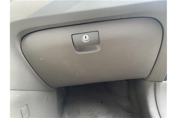 Recambio de guantera salpicadero para hyundai tucson (jm) 2.0 referencia OEM IAM 845102E150Z9  