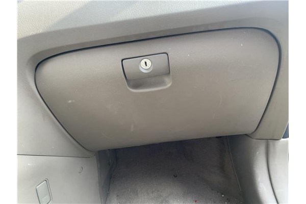 Recambio de guantera salpicadero para hyundai tucson (jm) 2.0 referencia OEM IAM 845102E150Z9  