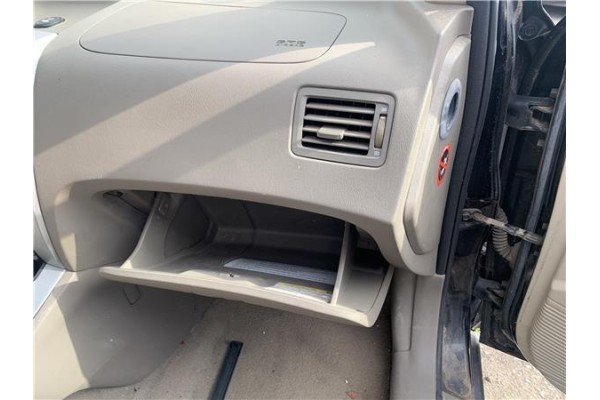 Recambio de guantera salpicadero para hyundai tucson (jm) 2.0 referencia OEM IAM 845102E150Z9  