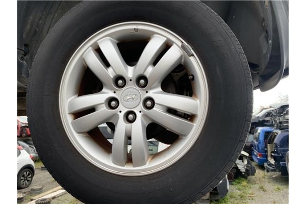 Recambio de llanta para hyundai tucson (jm) 2.0 referencia OEM IAM 529102E220  