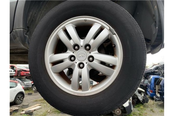 Recambio de llanta para hyundai tucson (jm) 2.0 referencia OEM IAM 529102E220  