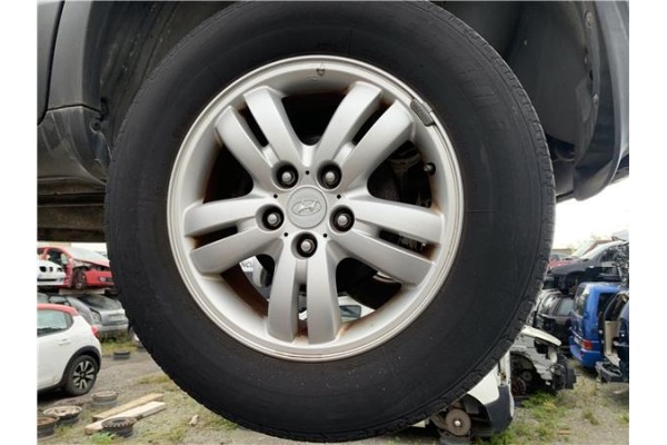 Recambio de llanta para hyundai tucson (jm) 2.0 referencia OEM IAM 529102E220  