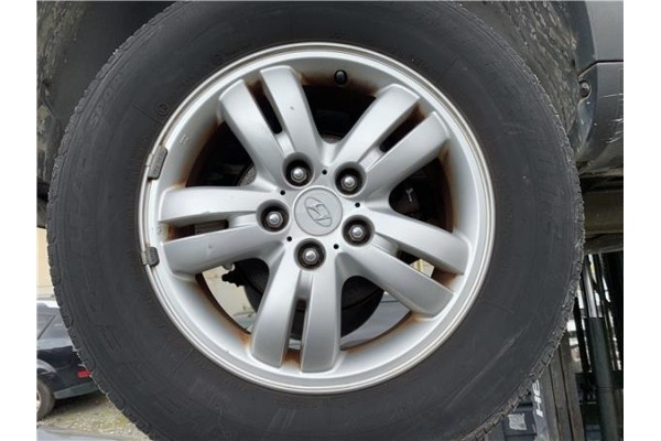 Recambio de llanta para hyundai tucson (jm) 2.0 referencia OEM IAM 529102E220  