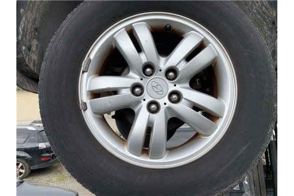 Recambio de llanta para hyundai tucson (jm) 2.0 referencia OEM IAM 529102E220  