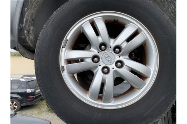 Recambio de llanta para hyundai tucson (jm) 2.0 referencia OEM IAM 529102E220  