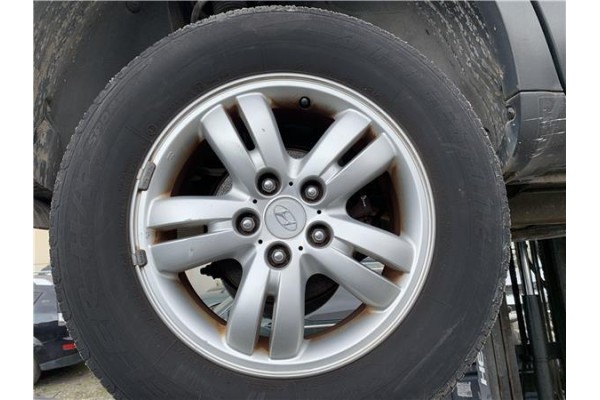 Recambio de llanta para hyundai tucson (jm) 2.0 referencia OEM IAM 529102E220  