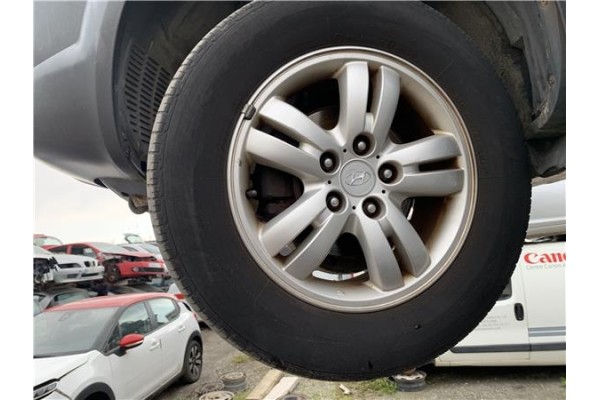 Recambio de llanta para hyundai tucson (jm) 2.0 referencia OEM IAM 529102E220  