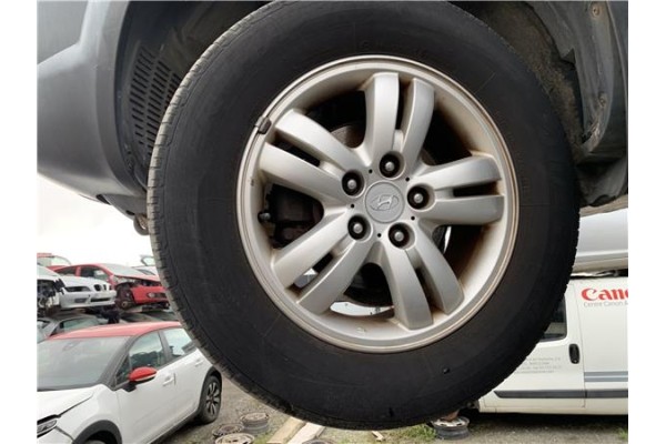 Recambio de llanta para hyundai tucson (jm) 2.0 referencia OEM IAM 529102E220  