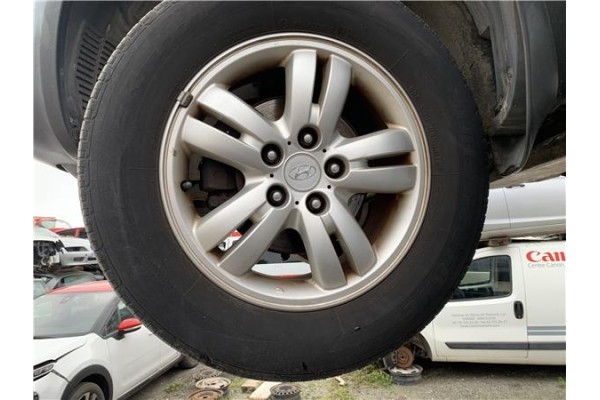 Recambio de llanta para hyundai tucson (jm) 2.0 referencia OEM IAM 529102E220  