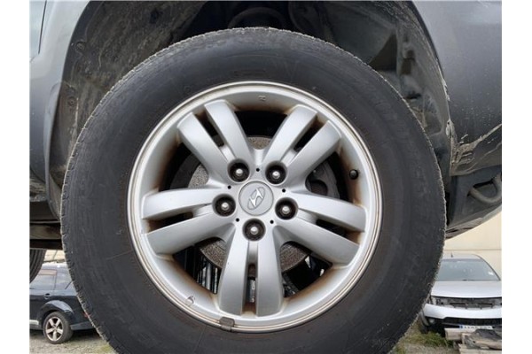 Recambio de llanta para hyundai tucson (jm) 2.0 referencia OEM IAM 529102E220  