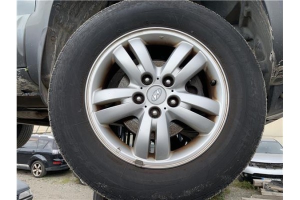 Recambio de llanta para hyundai tucson (jm) 2.0 referencia OEM IAM 529102E220  