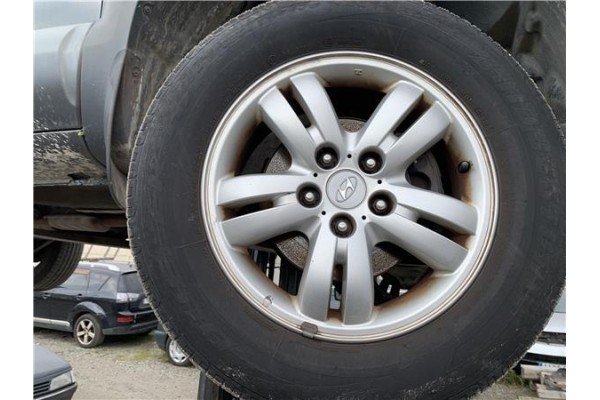 Recambio de llanta para hyundai tucson (jm) 2.0 referencia OEM IAM 529102E220  