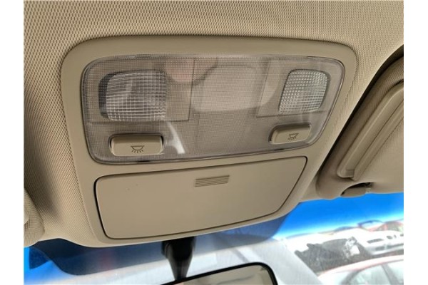 Recambio de luz delantero central techo para hyundai tucson (jm) 2.0 referencia OEM IAM 928502E000J9  