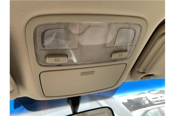 Recambio de luz delantero central techo para hyundai tucson (jm) 2.0 referencia OEM IAM 928502E000J9  