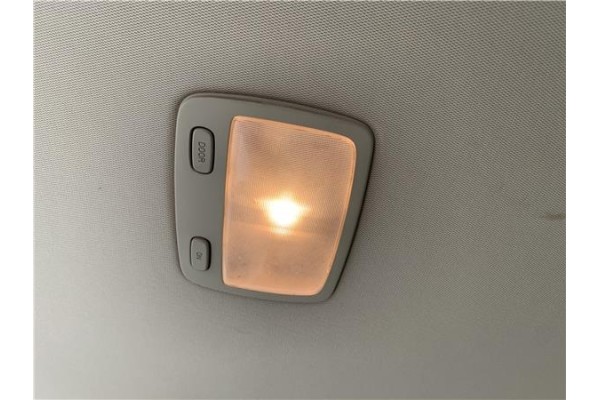 Recambio de luz trasero central techo para hyundai tucson (jm) 2.0 referencia OEM IAM 926202E000 926202E000CH 