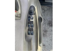 Recambio de mando elevalunas delantero izquierdo para hyundai tucson (jm) 2.0 referencia OEM IAM 935702E250Z9  