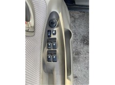 Recambio de mando elevalunas delantero izquierdo para hyundai tucson (jm) 2.0 referencia OEM IAM 935702E250Z9  