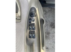 Recambio de mando elevalunas delantero izquierdo para hyundai tucson (jm) 2.0 referencia OEM IAM 935702E250Z9  
