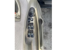 Recambio de mando elevalunas delantero izquierdo para hyundai tucson (jm) 2.0 referencia OEM IAM 935702E250Z9  