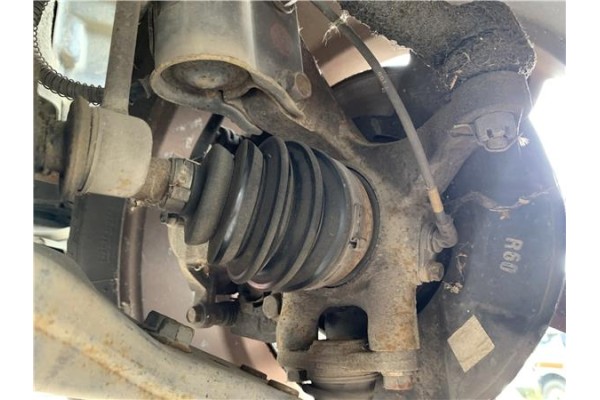 Recambio de mangueta delantero derecha para hyundai tucson (jm) 2.0 referencia OEM IAM 517162E100  