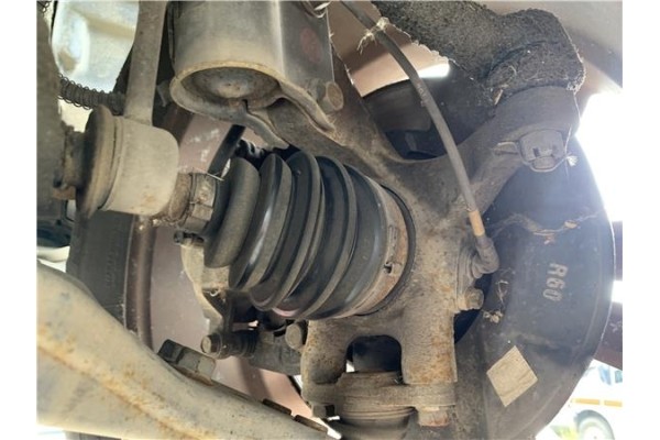 Recambio de mangueta delantero derecha para hyundai tucson (jm) 2.0 referencia OEM IAM 517162E100  