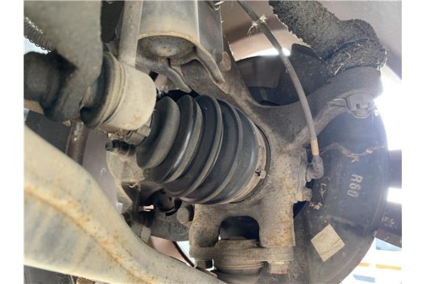 Recambio de mangueta delantero derecha para hyundai tucson (jm) 2.0 referencia OEM IAM 517162E100  