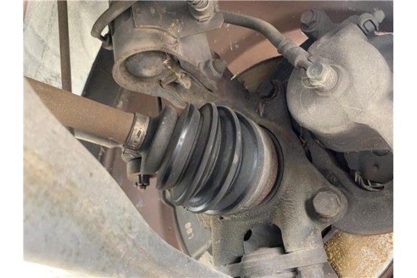 Recambio de mangueta delantero izquierda para hyundai tucson (jm) 2.0 referencia OEM IAM 517152E100  