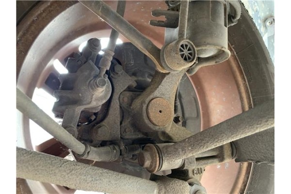 Recambio de mangueta trasero derecha para hyundai tucson (jm) 2.0 referencia OEM IAM 527602E000  