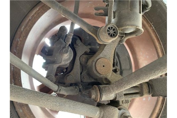 Recambio de mangueta trasero derecha para hyundai tucson (jm) 2.0 referencia OEM IAM 527602E000  