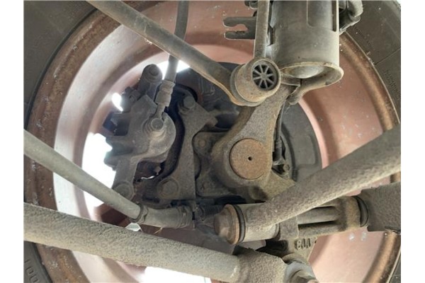 Recambio de mangueta trasero derecha para hyundai tucson (jm) 2.0 referencia OEM IAM 527602E000  