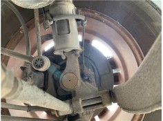 Recambio de mangueta trasero derecha para hyundai tucson (jm) 2.0 referencia OEM IAM 527602E000  