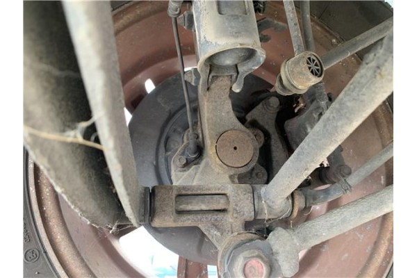 Recambio de mangueta trasero izquierda para hyundai tucson (jm) 2.0 referencia OEM IAM 527502E000  