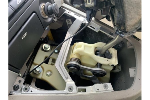 Recambio de palanca de cambio para hyundai tucson (jm) 2.0 referencia OEM IAM M01LHD 4,37E+05 