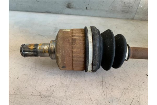 Recambio de palier delantero izquierdo para hyundai tucson (jm) 2.0 referencia OEM IAM 495012E400  