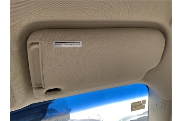 Recambio de parasol derecho para hyundai tucson (jm) 2.0 referencia OEM IAM 852022E130J9  